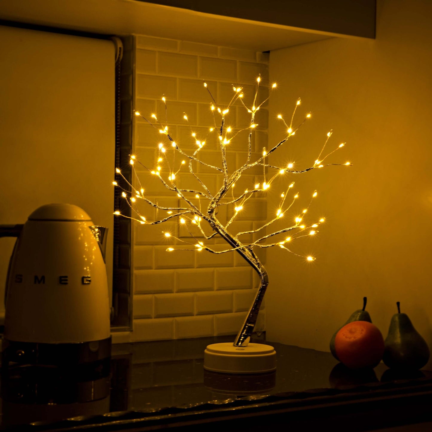 מנורת עץ הקסם מבית קומבו פיט